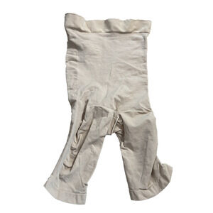 Skims Small SEAMLESS SCULPT MID THIGH SHORT Clay NWOT